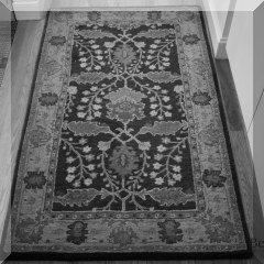 D09. Brandon wool rug by Pottery Barn. 3' x 5' - $85 